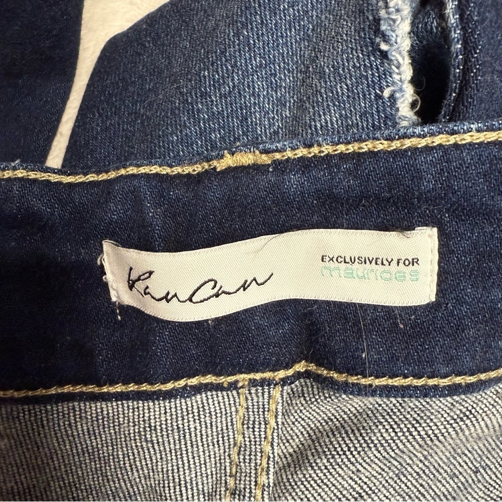 KanCan from Maurice’s size 31 Dark Blue Skinny Jeans distressed knees - Picture 3 of 10